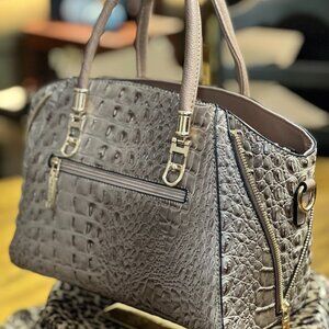 Alligator texture Taupe Handbag